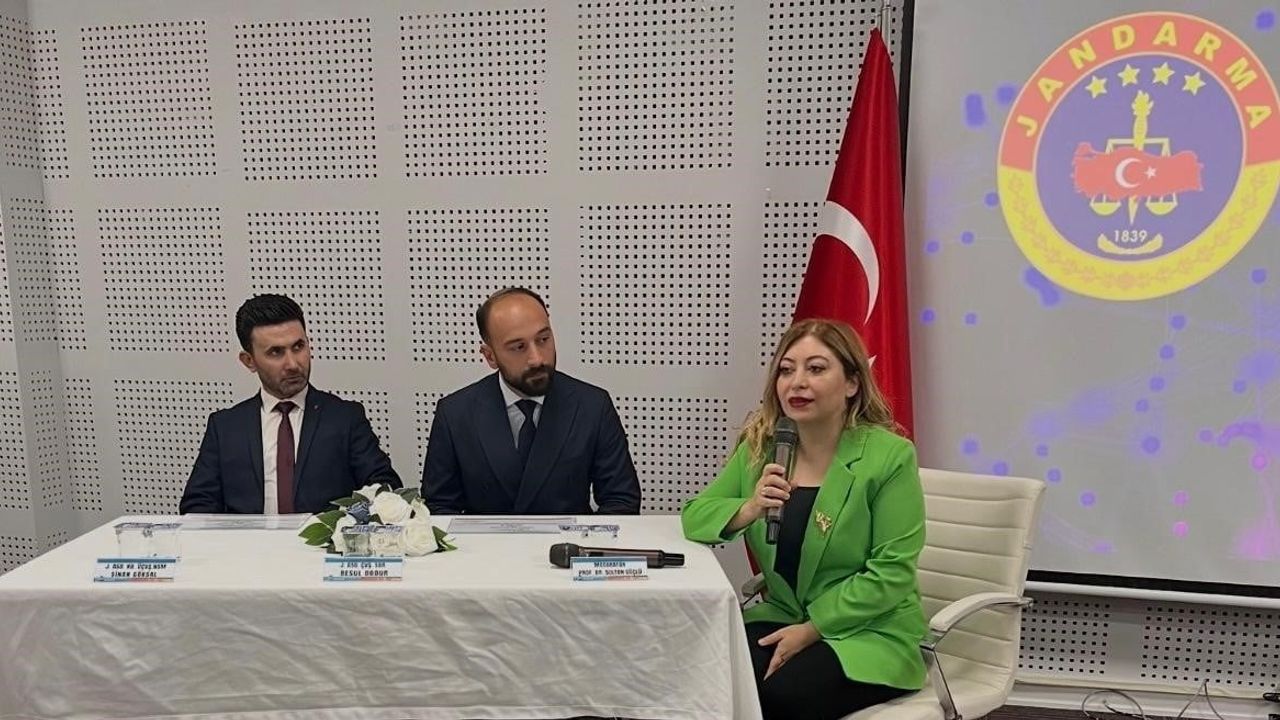 KSBÜ öğrencileri siber güvenlik ve narkotik farkındalığı için bir araya geldi