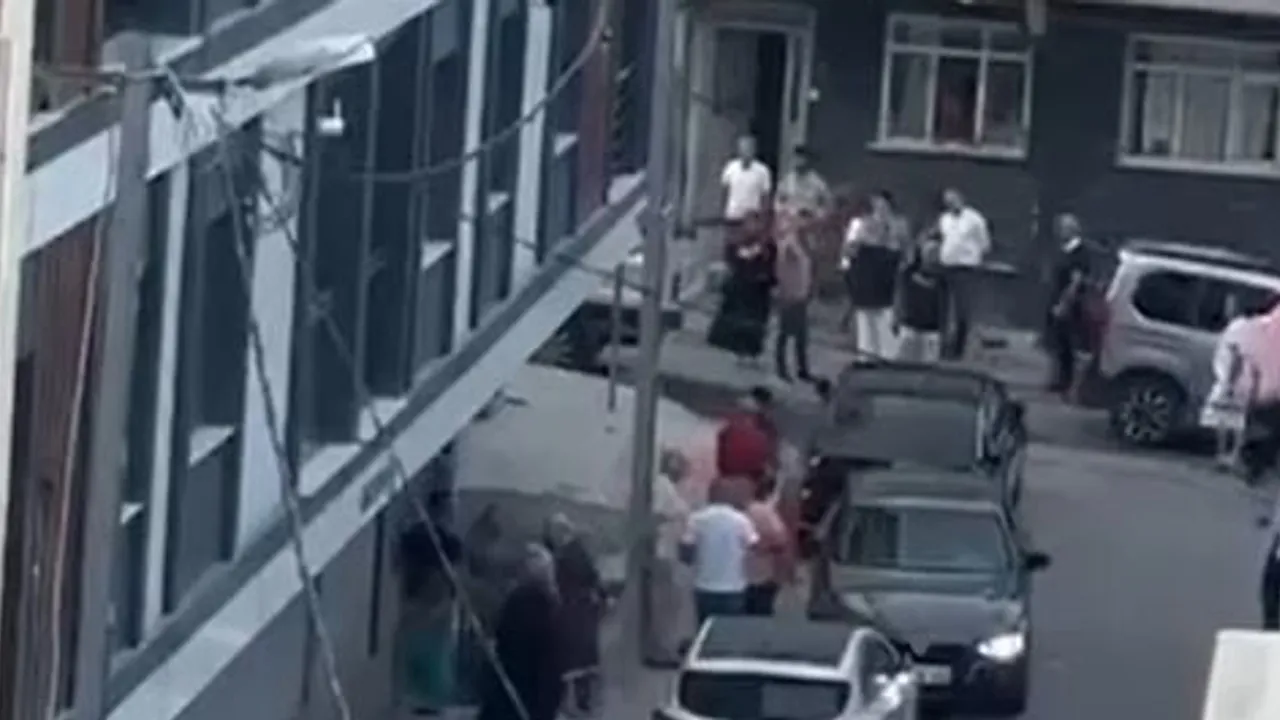 Küçükçekmece’de aile kavgasında saçılan kurşunlar yoldan geçenleri vurdu
