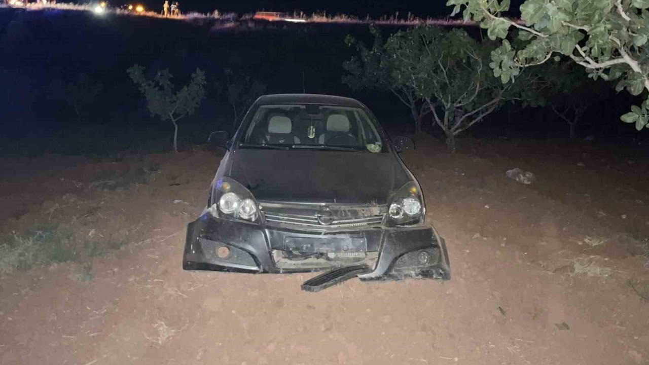 Kurtalan'da kontrolden çıkan otomobilde biri 3 aylık bebek olmak üzere 6 kişi yaralandı