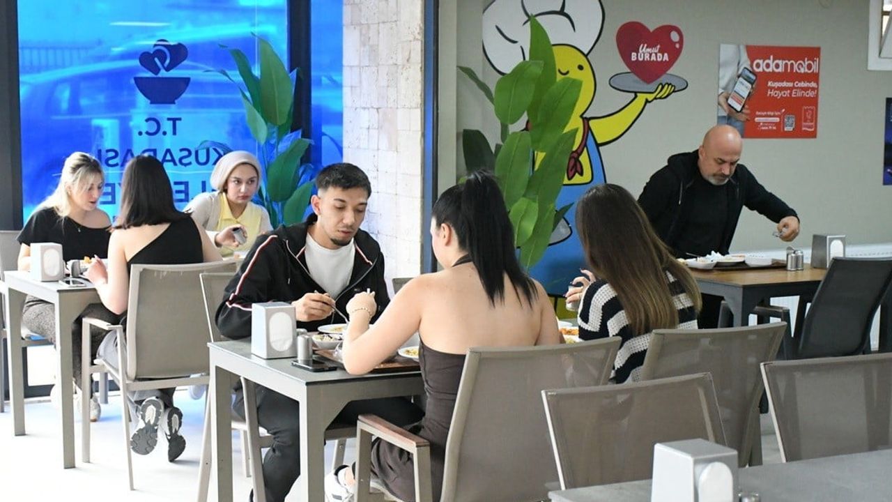 Kuşadası'nda kent lokantası günde 500 kişiye ekonomik ve sağlıklı öğün sunuyor