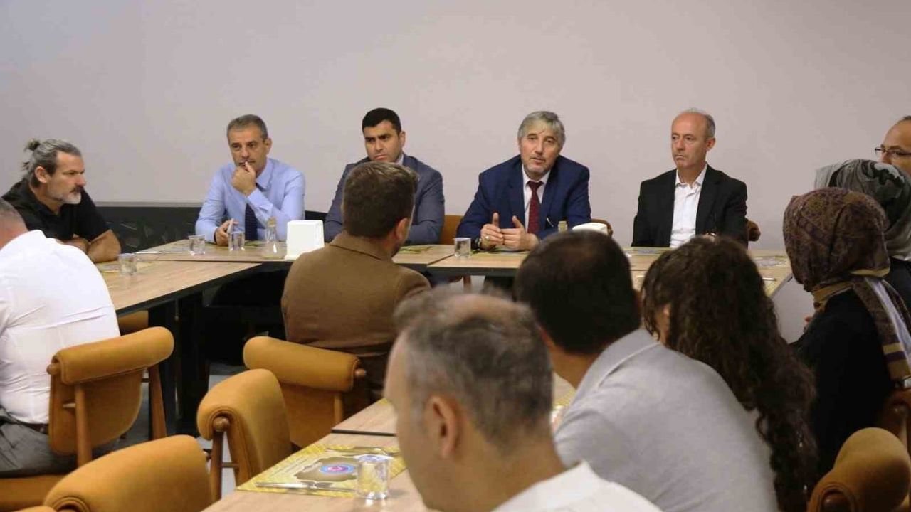 Kütahya'da ar-ge ve strateji birimleri eğitim planlarını değerlendirdi
