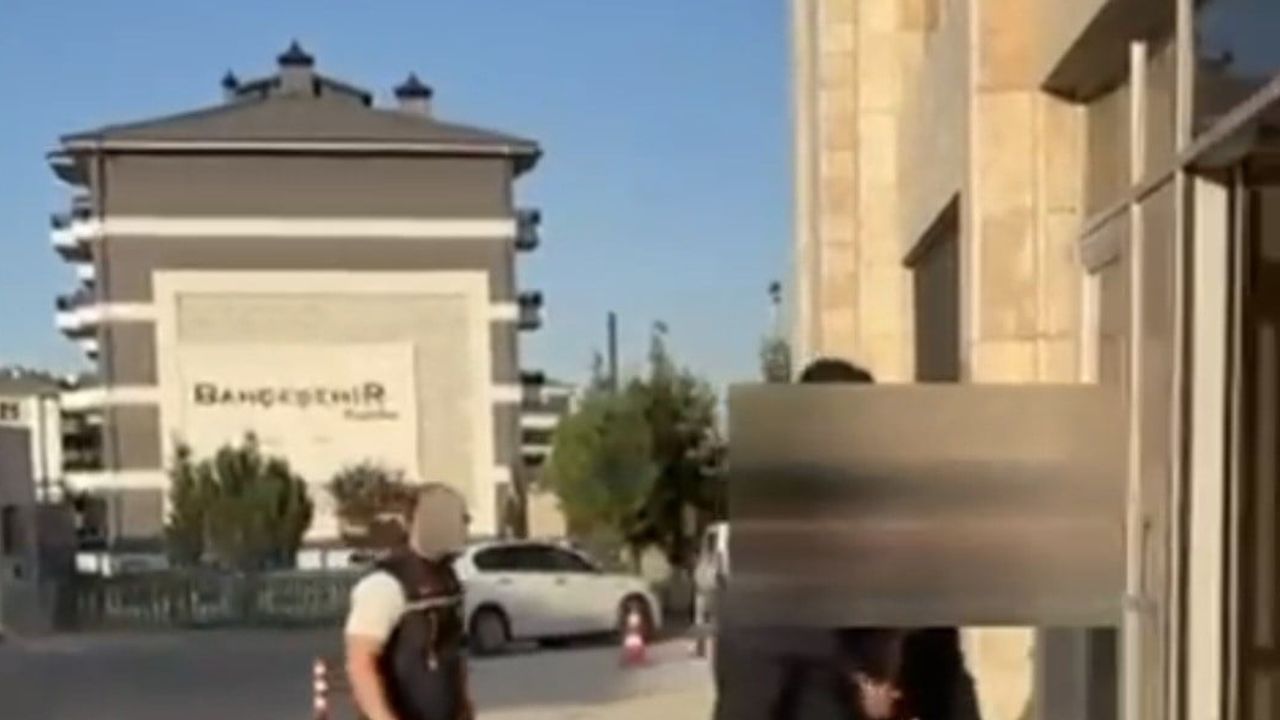 Kütahya'da denetimde kardeşinin kimliğini kullanan zanlı 78 yıl kesinleşmiş hapisle yakalandı