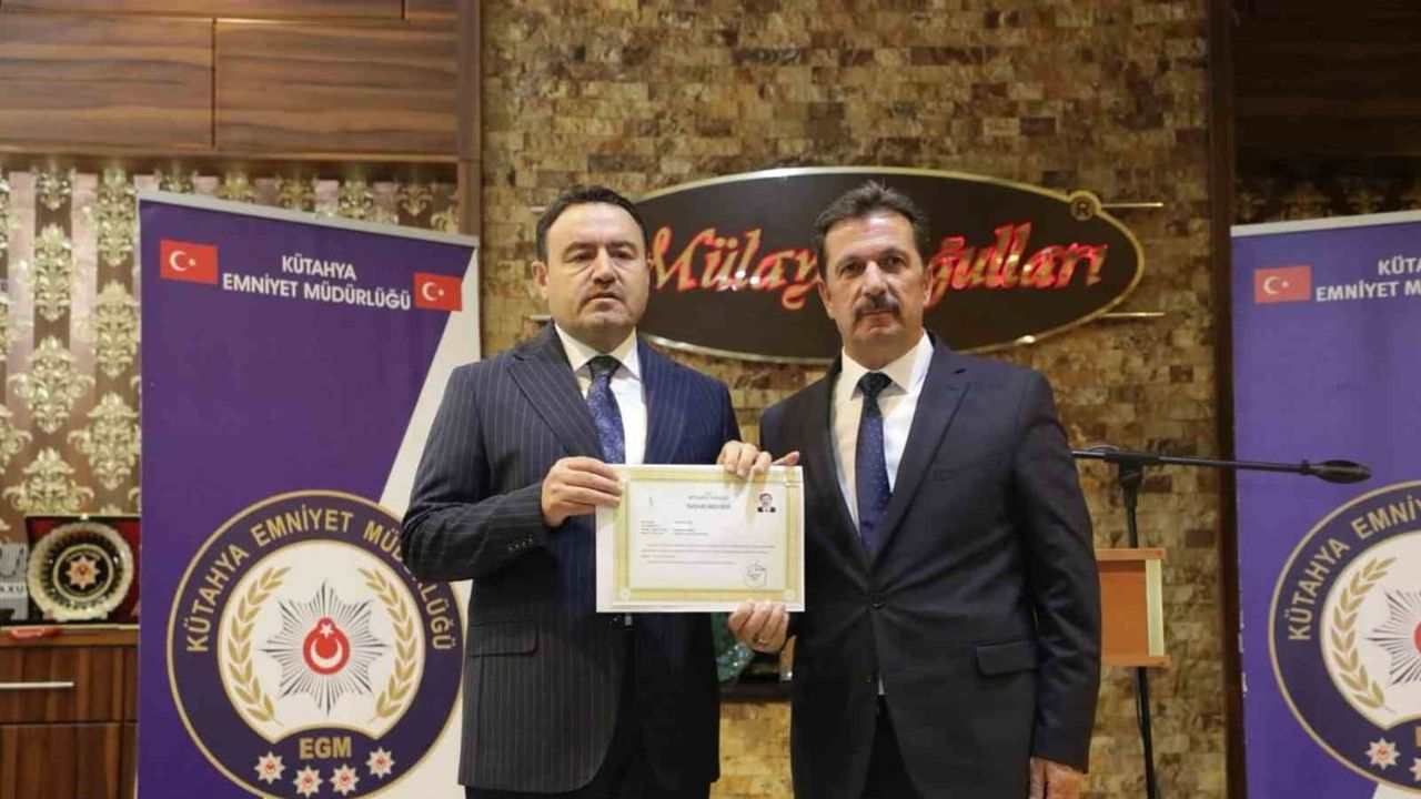 Kütahya'da emniyet hizmetine veda: Osman Elbir’e teşekkür gecesi