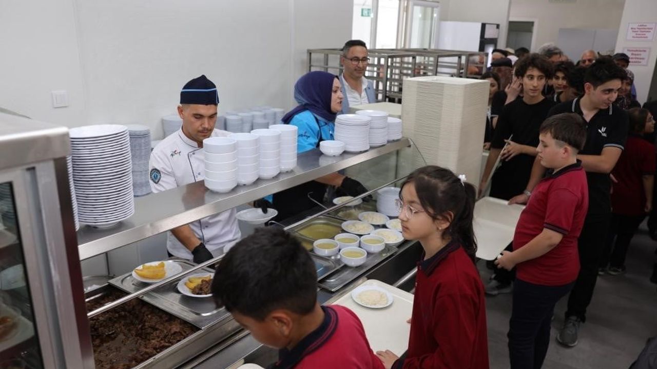 Kütahya'nın yeni adresi: Zafertepe kent lokantası öğrencilerin hizmetinde
