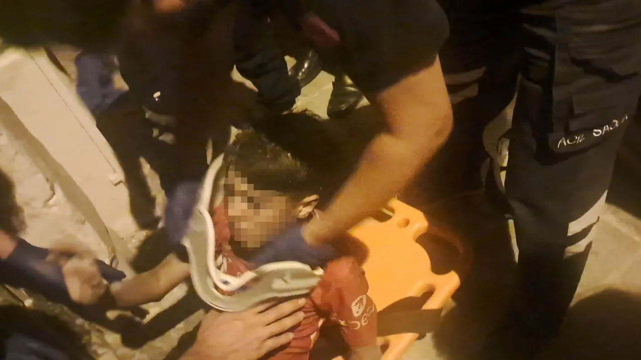 Kuyuda mahsur kalan 13 yaşındaki çocuk ekiplerin müdahalesiyle kurtarıldı