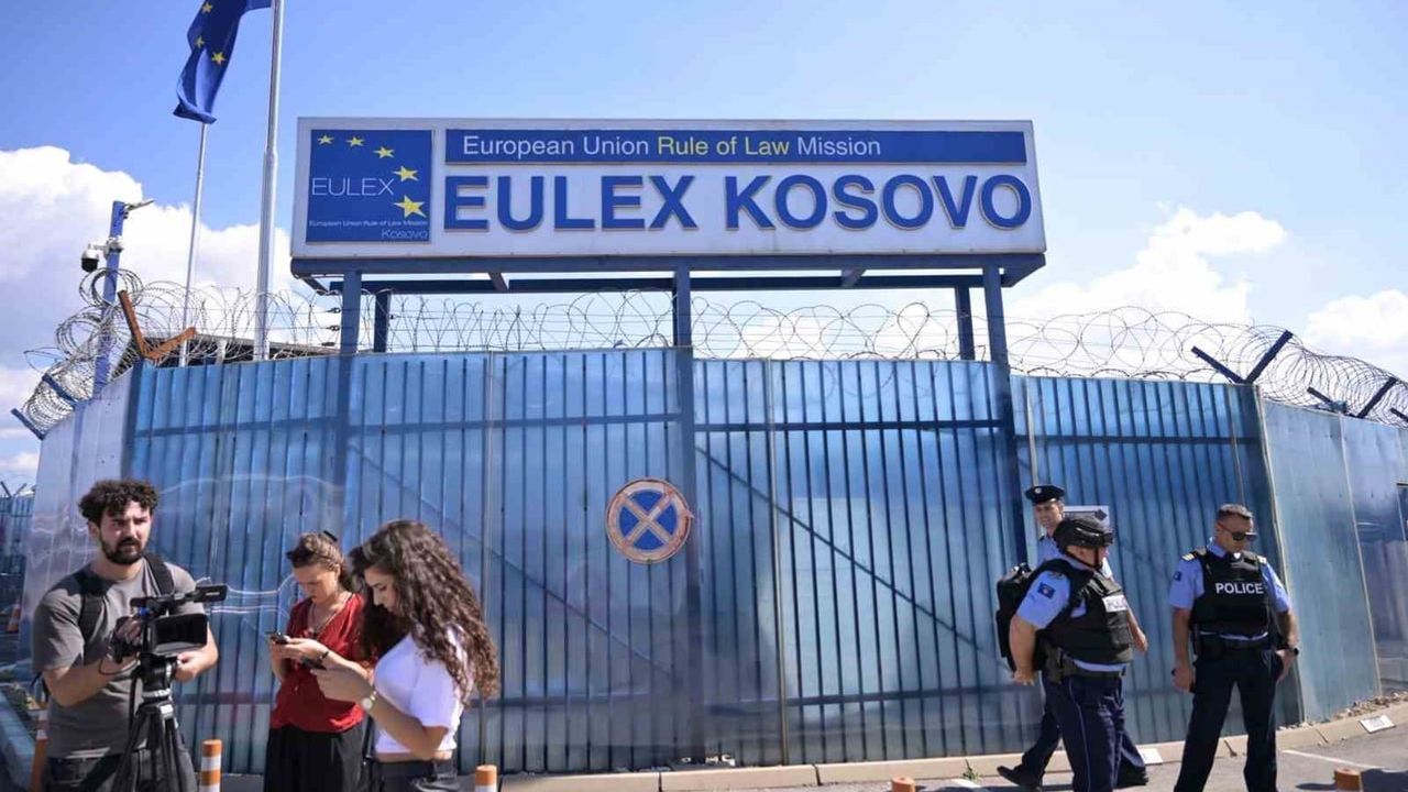 Lahey mahkumiyeti sonrası Kosova'da öfke sokaklara vurdu