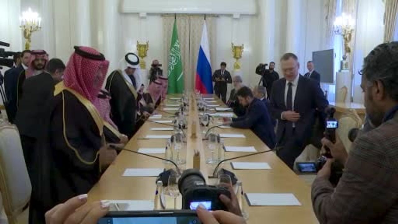 Lavrov: müzakereler Batı’nın yol açtığı Ukrayna krizinin köklerini hedef almalı