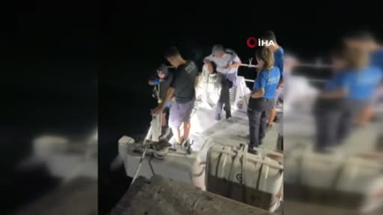Limana yanaşan gemide su altı zulası ortaya çıktı: 1,5 milyarlık kokain ele geçirildi