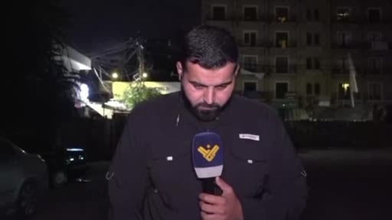 Lübnan'da canlı yayında hedef alınan muhabir yaralandı