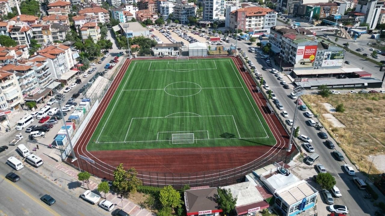 Mahallelerin yeni spor merkezleri uluslararası standartlara taşındı