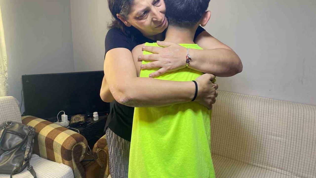 Mahkeme kararıyla yurda alınmak istenen çocuğuna sahip çıkan anne yardım istedi