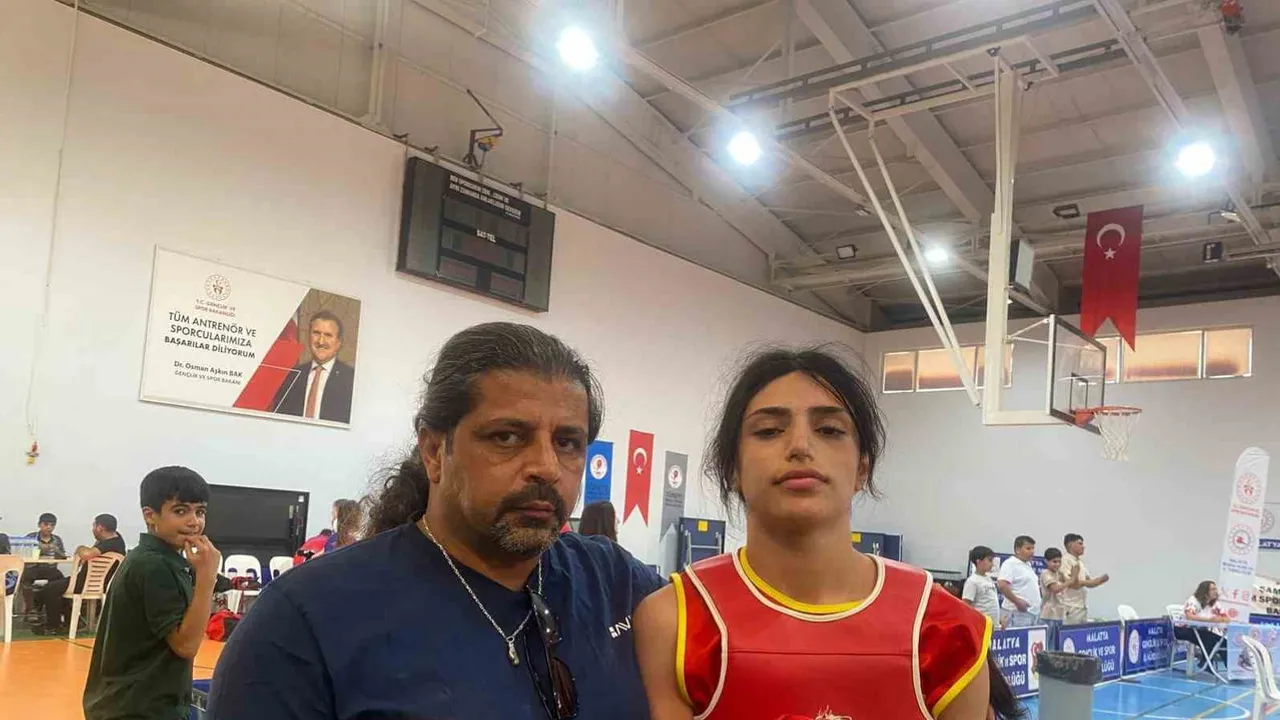 Malatya'da düzenlenen wushu şampiyonasında Elazığlı sporculardan dört birincilik