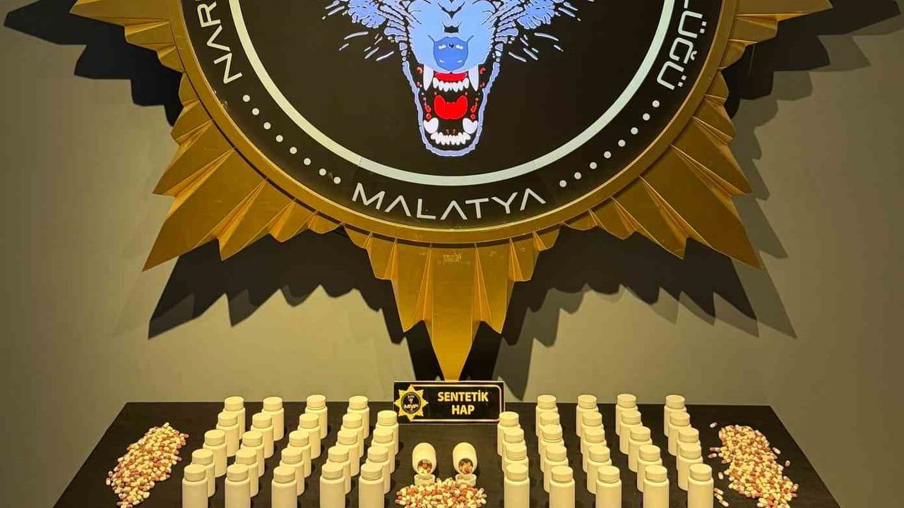 Malatya'da sokak satıcılarına yönelik operasyonda 4 gözaltı