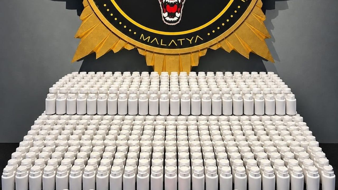 Malatya'da uyuşturucu operasyonunda 46 bin 189 sentetik ecza hapı bulundu
