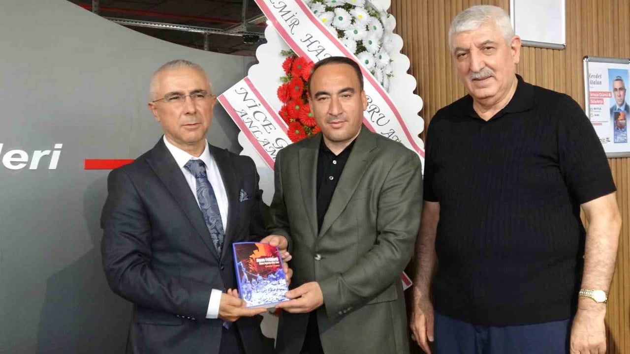Malatya'nın ilk dört günüyle deprem tanıklığı kitaplaştı