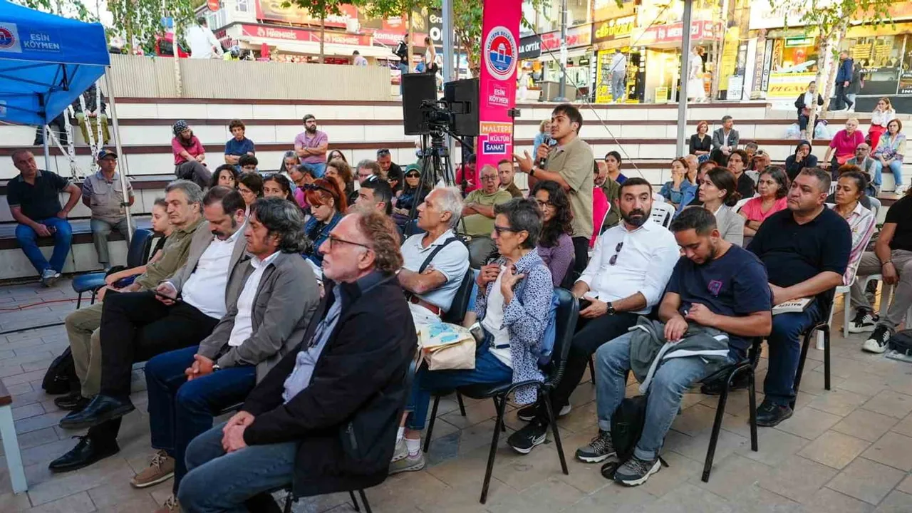 Maltepe'nin perdelerinde yaşamış sahneler kitaplaştı