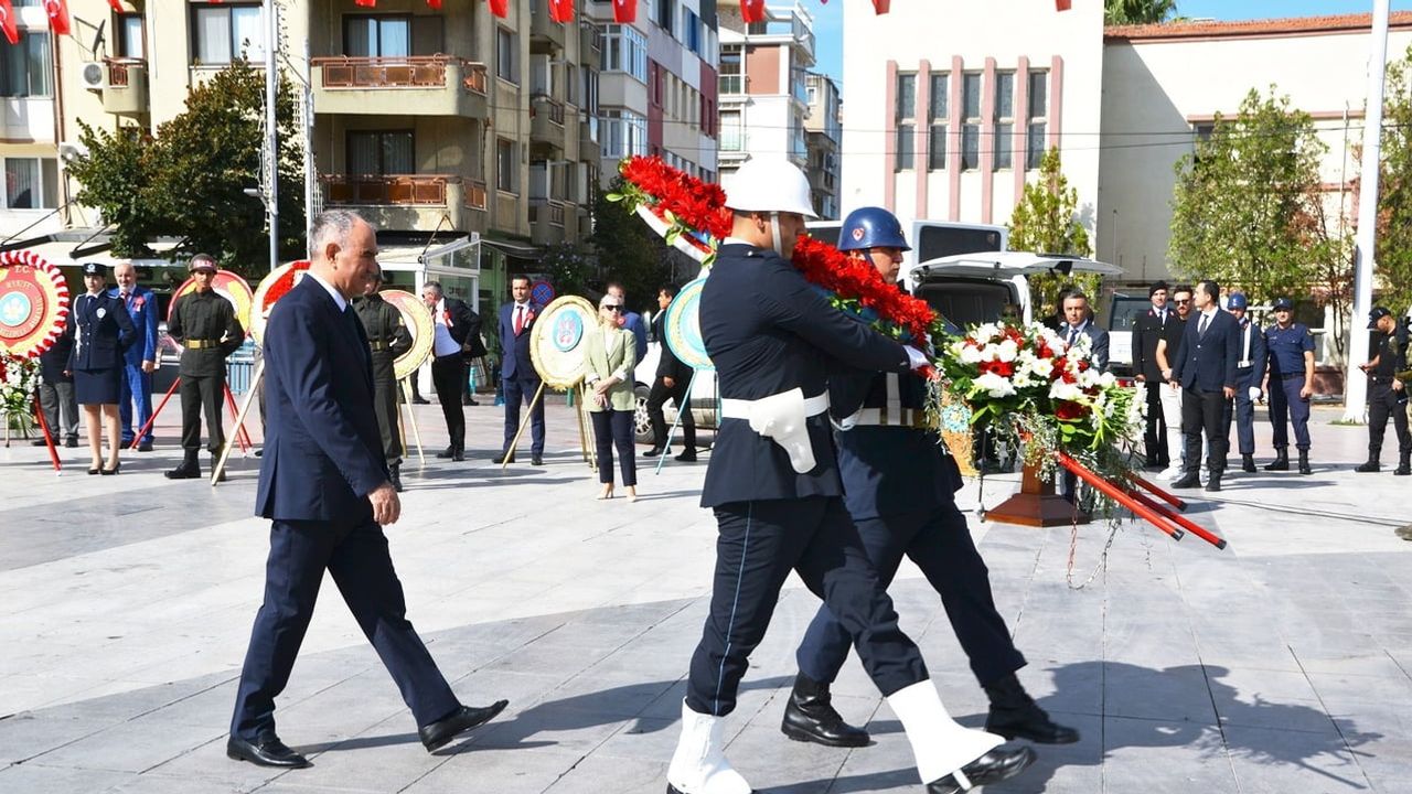 Manisa'da gaziler günü töreni ve kortejle anıldı