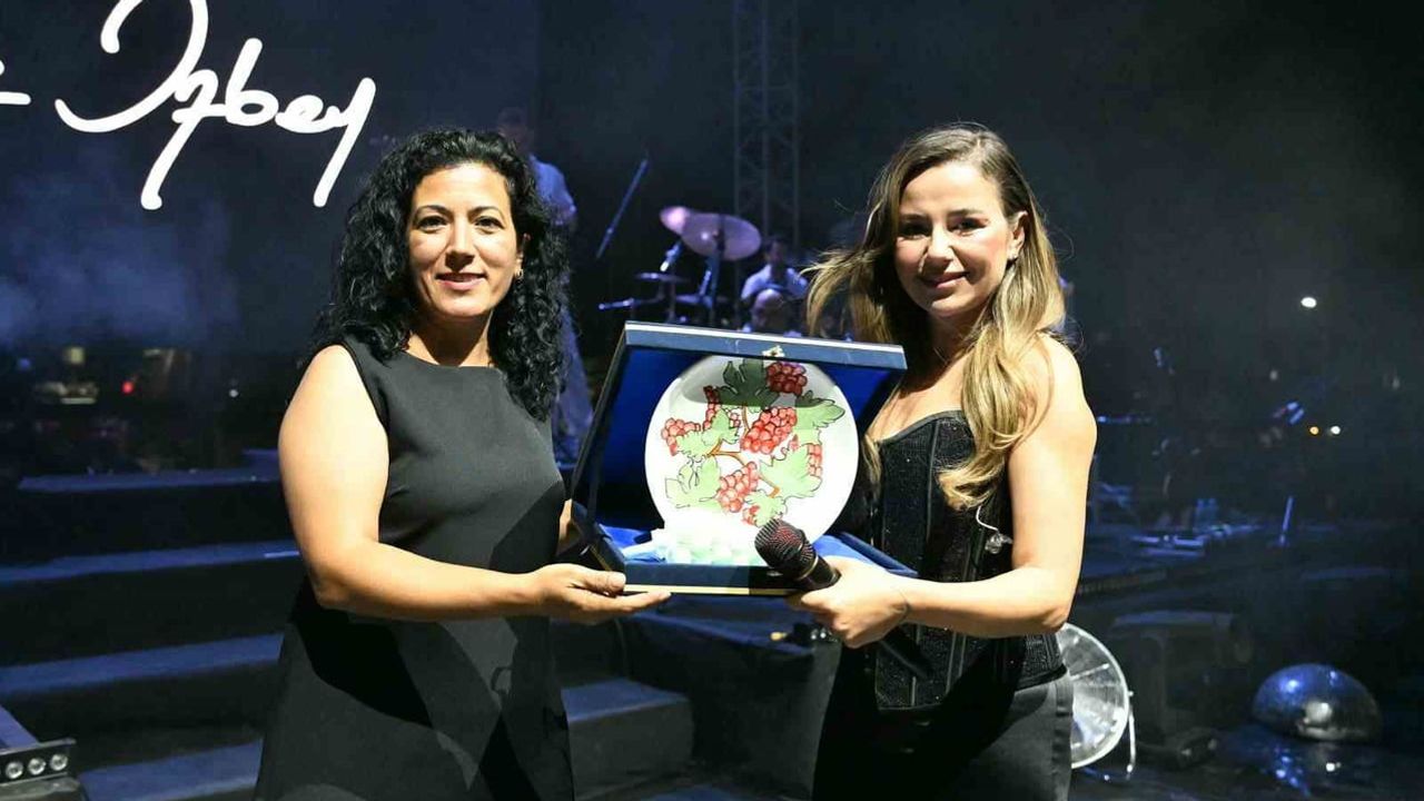 Manisa'da üç ilçede kurtuluş coşkusu müzikle taçlandı