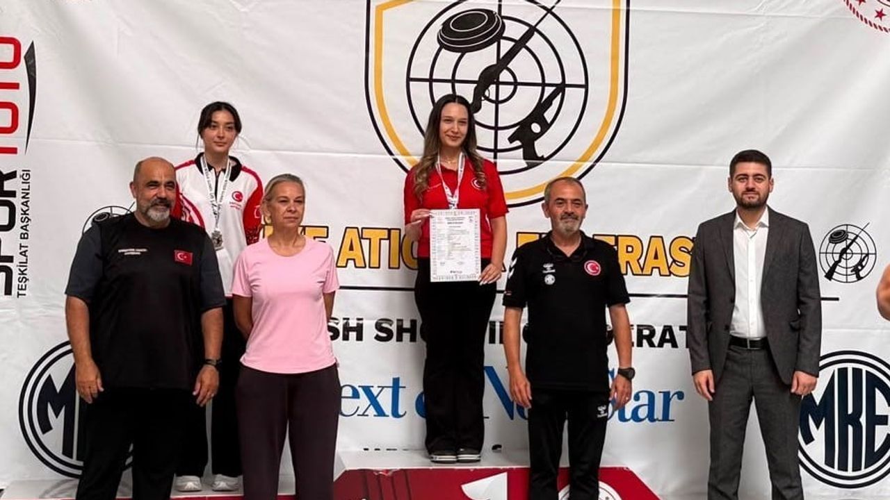 Manisa'dan tarihe geçen atış: İrem Denktaş 584 puanla olimpik kadroya girdi
