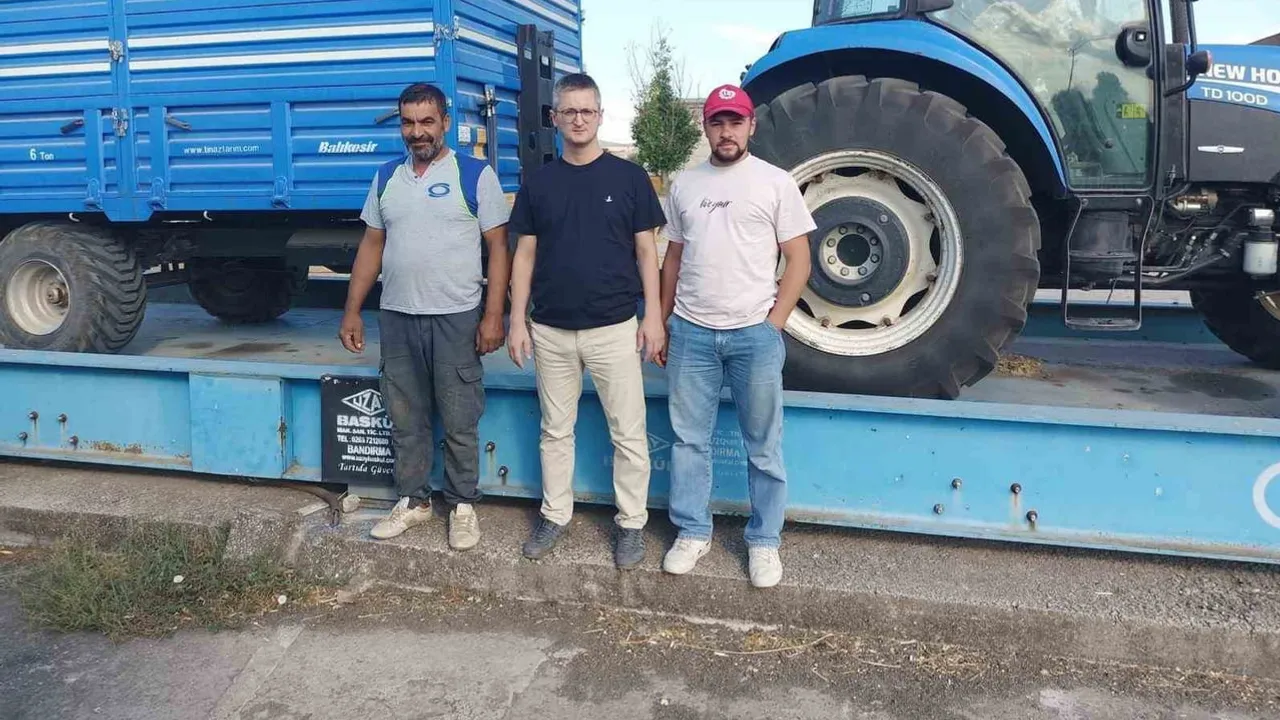 Manyas'ta kooperatif alımları hızlandı; ayçiçeğinde ön alım fiyatı 37 lira