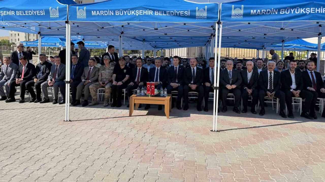 Mardin'de yeni eğitim yılı coşkusu: ilköğretim haftası kutlamaları