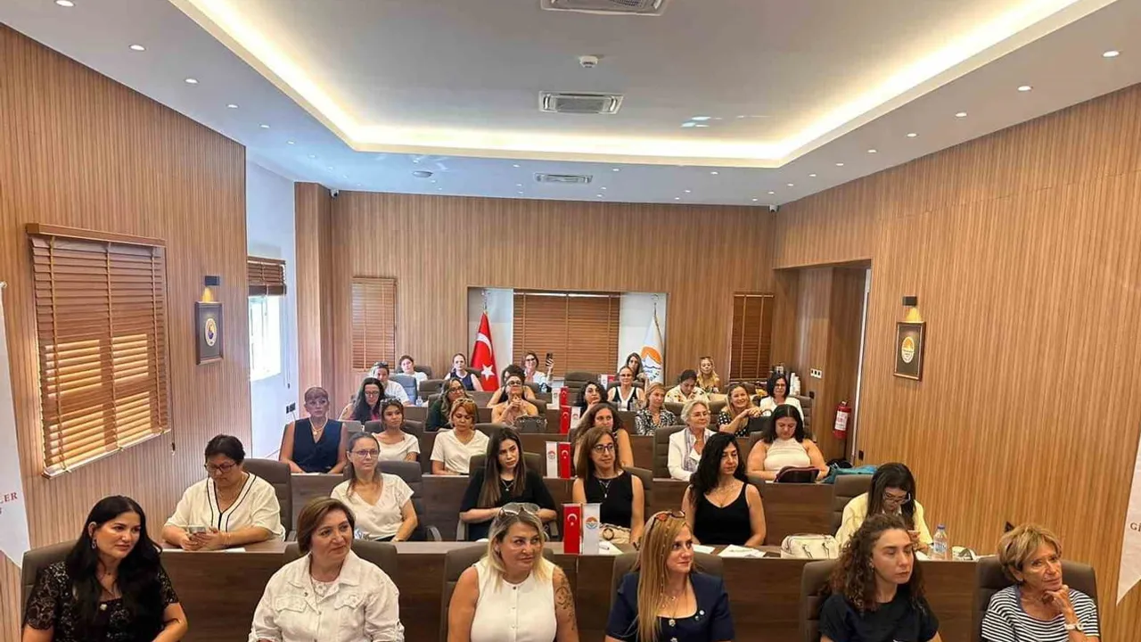 Marmaris’te kadın emeği turizmle tarımı birbirine bağladı