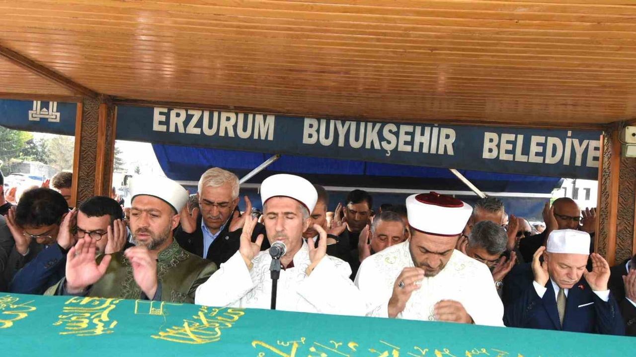 Meclis koridorlarından Narmanlı'ya veda: Mehmet Emin Öz'ün ağabeyi uğurlandı