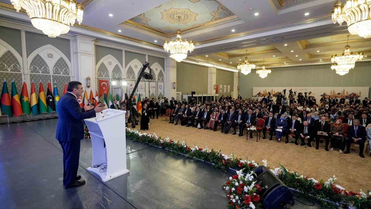 Medeniyetimiz antisemitik değildir: Cevdet Yılmaz'dan diaspora forumunda net duruş