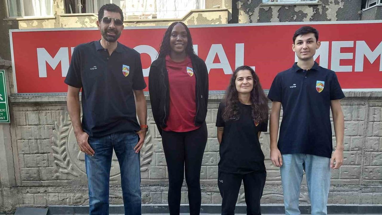 Melikgazi Kayseri'ye yeni takviye beatrice mompremier sağlık kontrolünden geçti