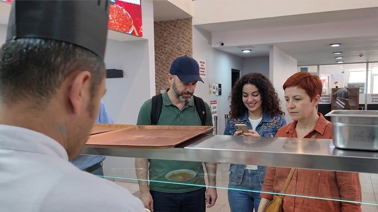 Menderes Park'ta lezzet ve sosyal belediyeciliğin buluşması