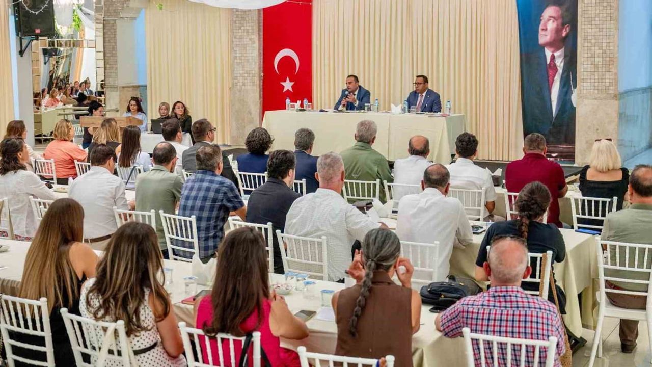 Menteşe'de müdürler 2026-2027 eğitim yılı hazırlıklarını masaya yatırdı