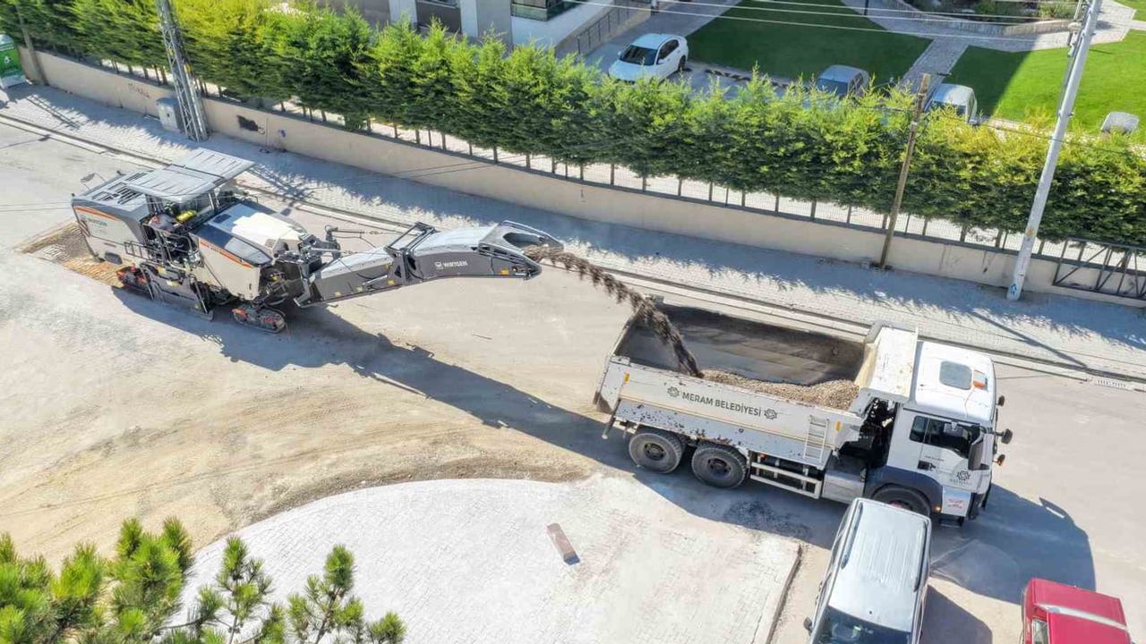 Meram'da yaz mesaisi: 25 mahallede eş zamanlı altyapı atağı