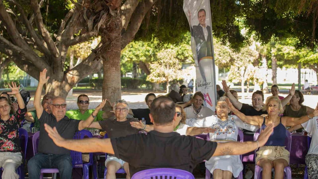 Mersin'de 80'ler buluşması, spor ve sanat bir arada