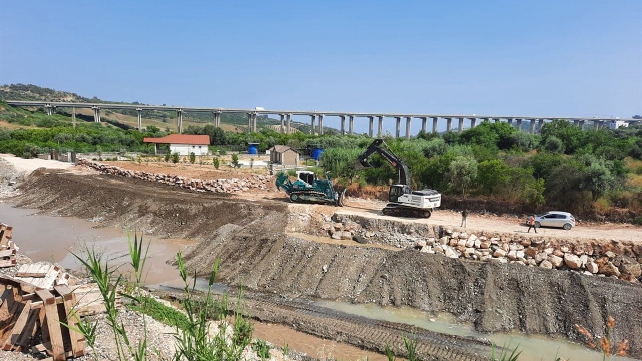 Mersin'de dere ıslahı ve sedde onarımlarıyla sel tehdidine hazırlık