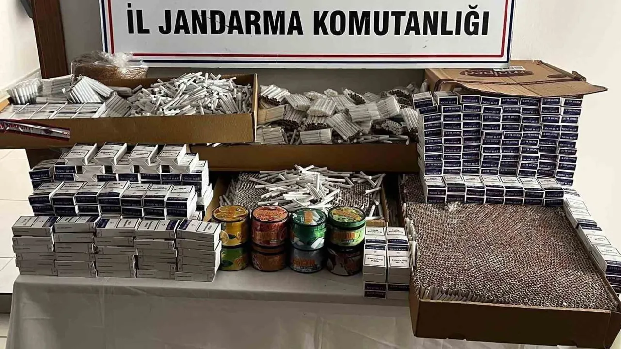 Mersin'de kaçakçılık operasyonu Anamur'da tütün dolu 32 bin makaronla sonlandı