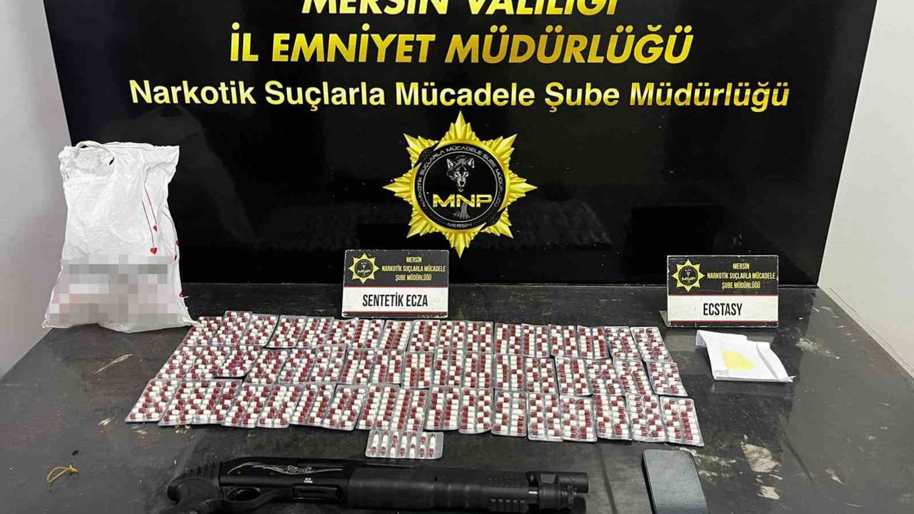 Mersin'de sokak satıcılarına yönelik operasyon: iki kişi tutuklandı