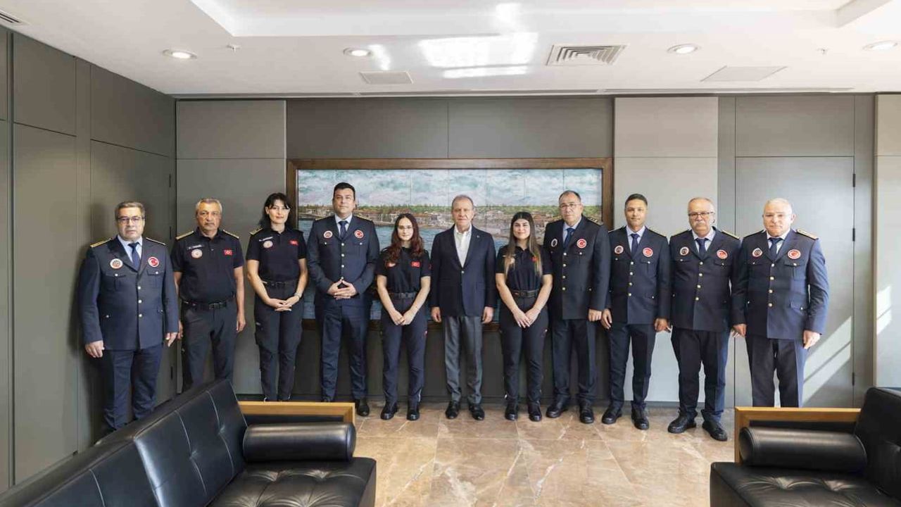 Mersin itfaiyesi kapasitesini başkanla değerlendirdi