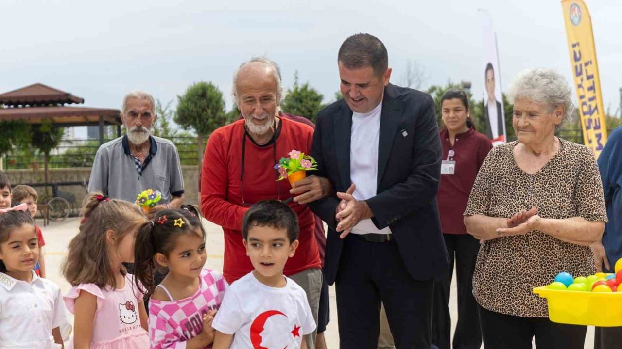Mezitli’de hareketlilik haftasında nesiller arası dayanışma örneği