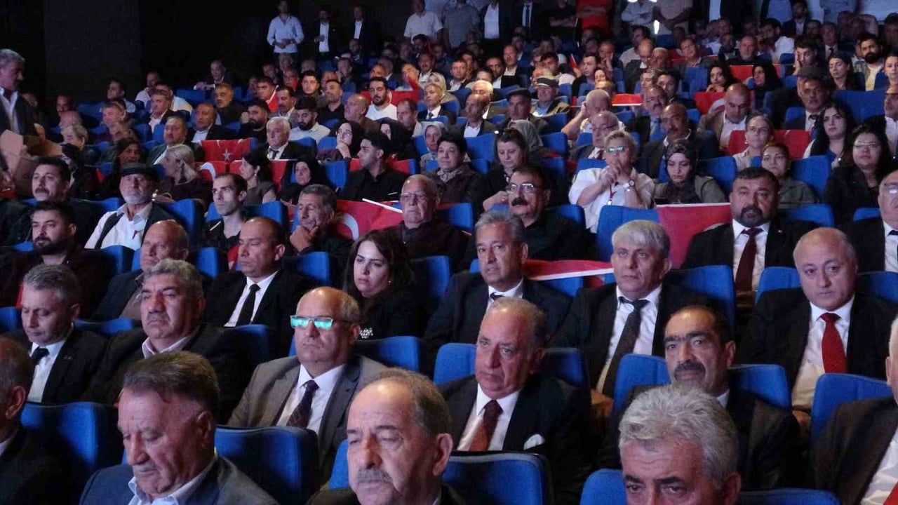MHP'li Durmaz: Kars'ta 'terörsüz Türkiye' kararlılığın sembolü olacak