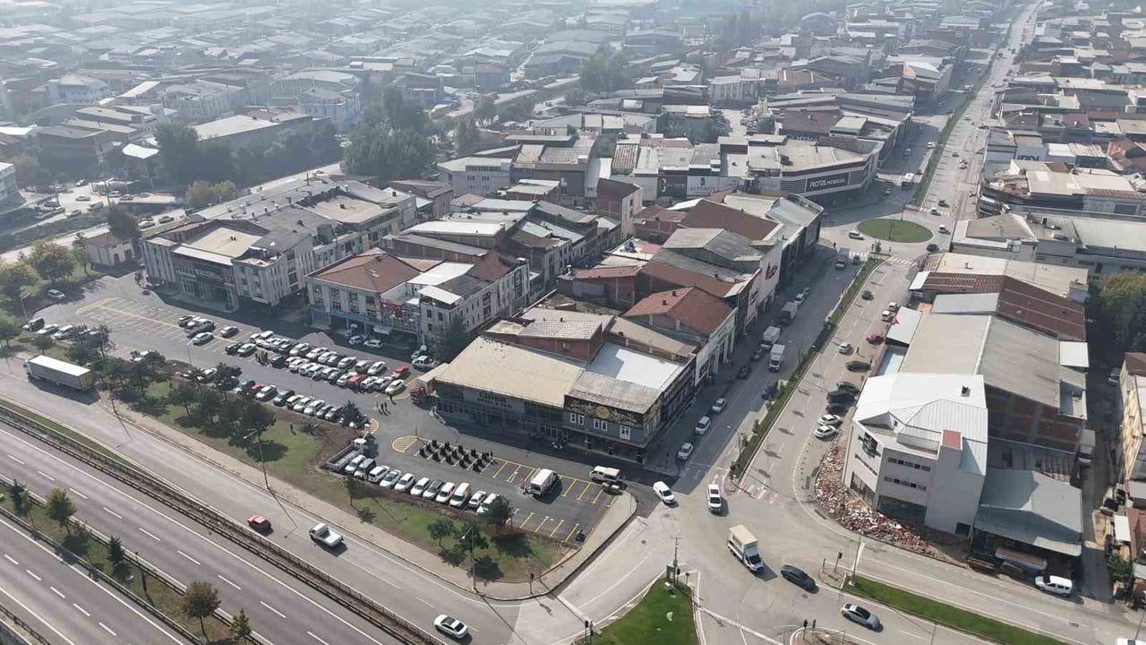 Mobilya caddesine nefes: 165 araçlık otopark hizmete girdi