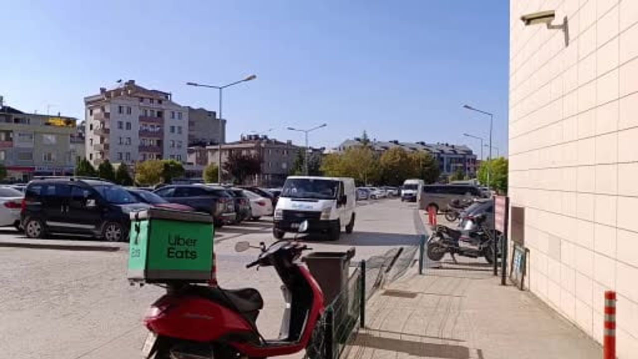 Mobilya fabrikasında CNC’ye sıkışan işçi yaşamını yitirdi