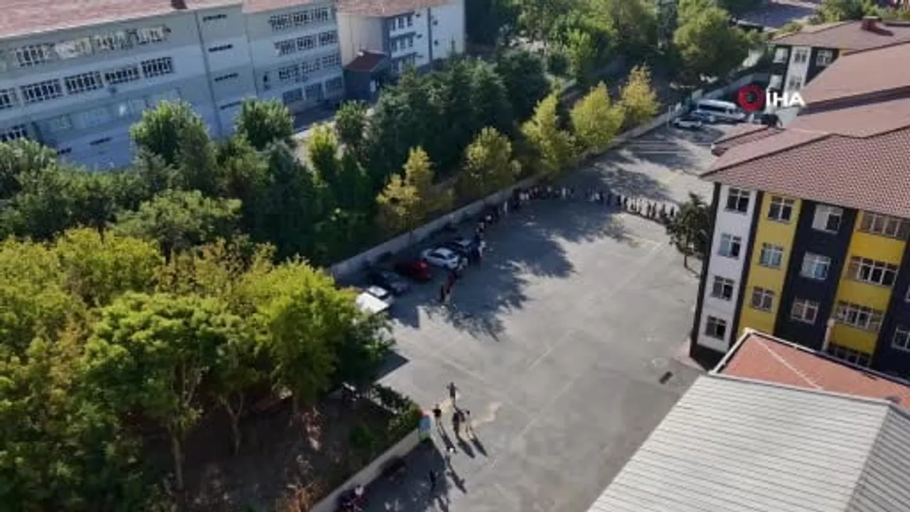 Motorize zabıta sahaya çıktı: 12 KPSS adayı sınava zamanında yetiştirildi