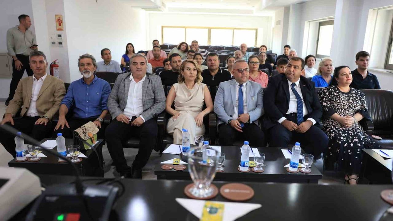 MTSO'dan başarıya destek: LGS'de tam puan ve YKS ilk 100'e giren öğrencilere plaket