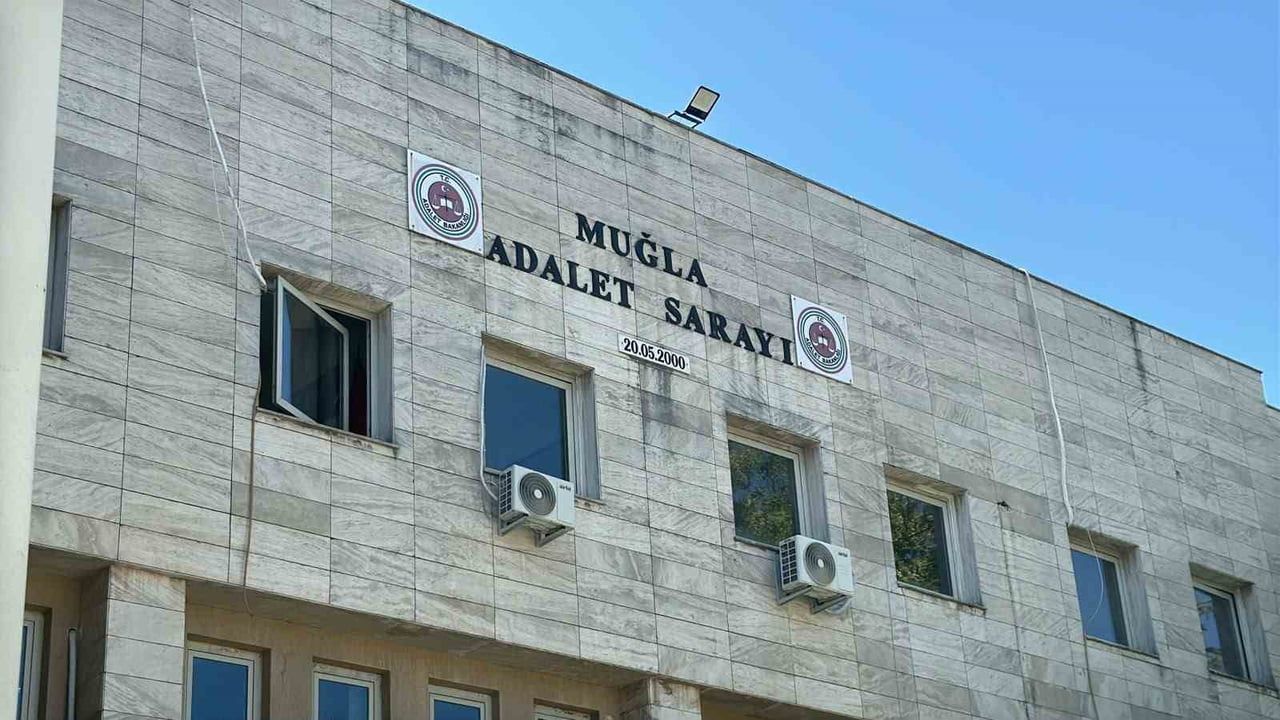 Muğla'da eşi ölen sanık hakim karşısında: 'eşim dünyamdı' diyerek tahliye istedi