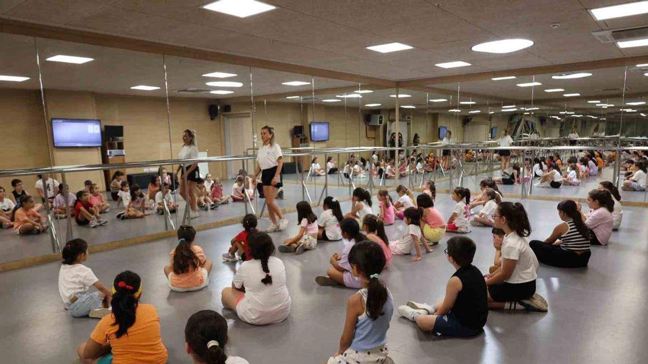 Muğla'da spor mevsimi bitmiyor, 4 bin 254 çocuk yaz kurslarında yer aldı