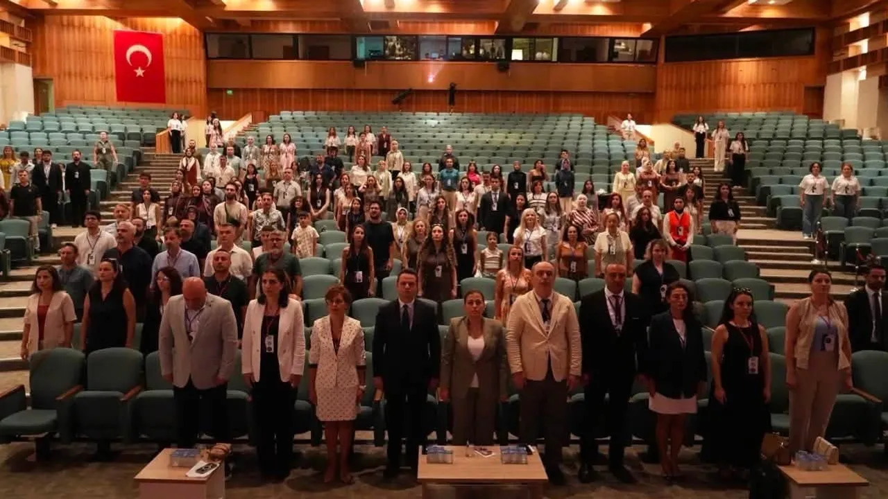 Muğla'da yapay zekâyla şekillenen fen ve matematik eğitimi masaya yatırıldı
