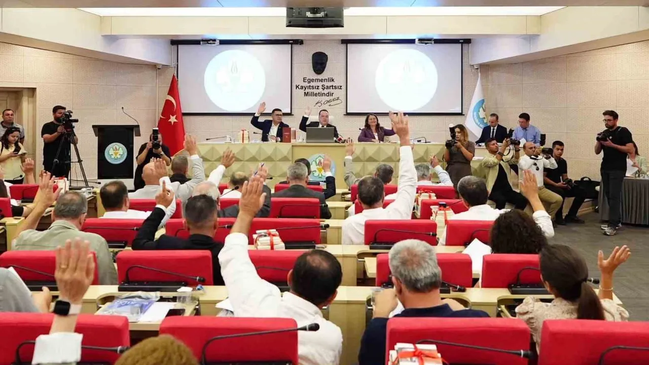 Muradiye'de abonelere yarı fiyatına su indirimi