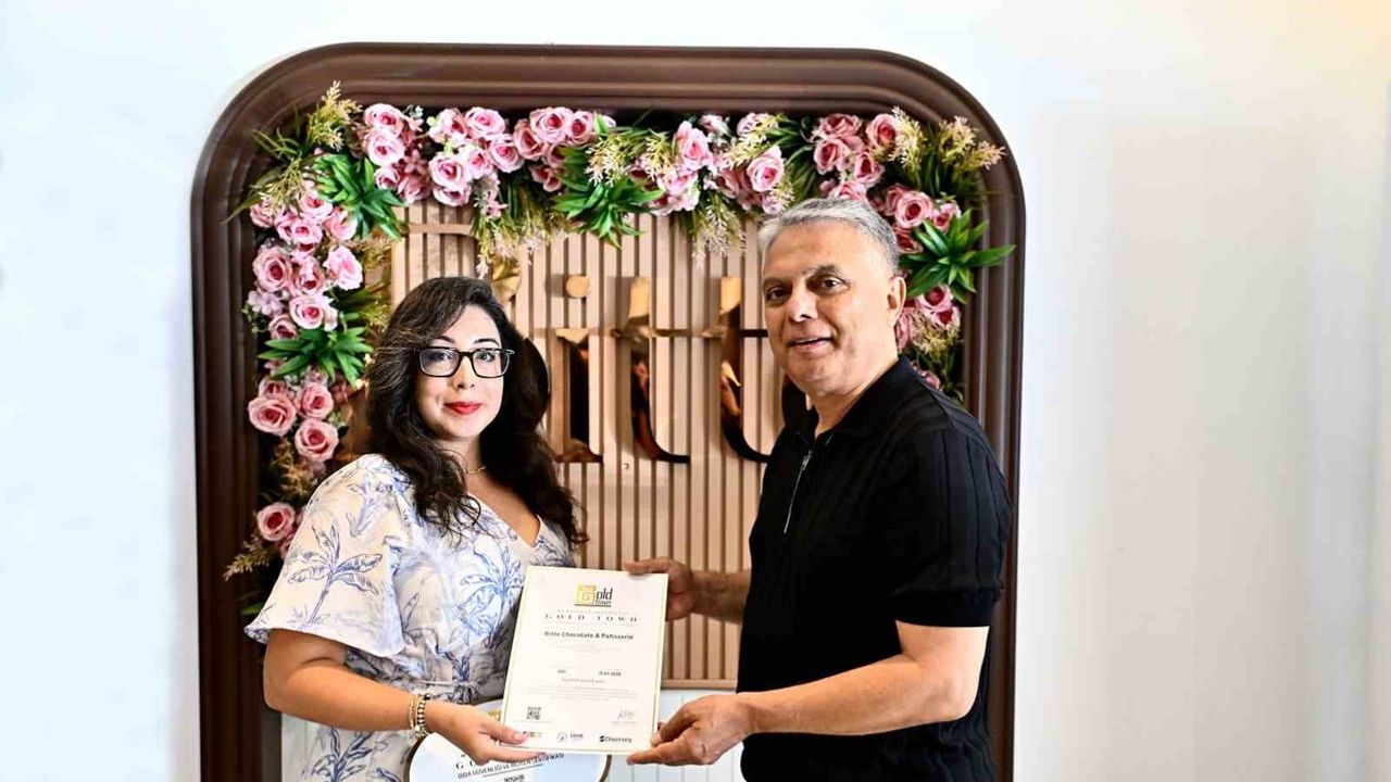 Muratpaşa'da Gold Town sertifikası alan özgün patisserie örneği