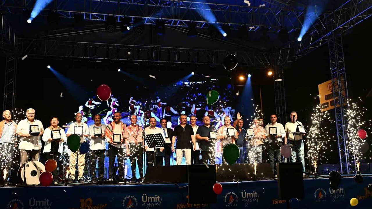 Muratpaşa'da kültürler kaynaşıyor: 10'uncu yıl Akdeniz gecesiyle başladı