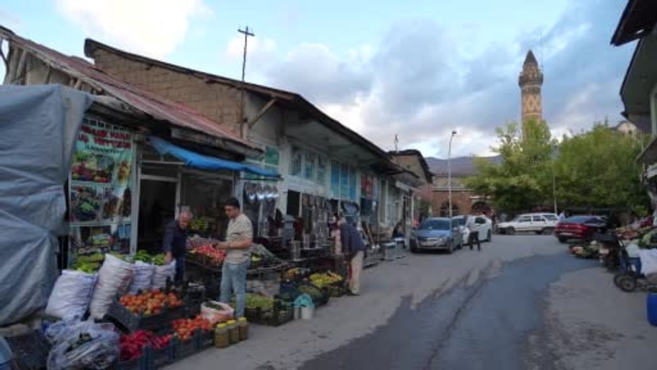Muş bağlarının organik bereketi tezgâhlarda alıcı buluyor